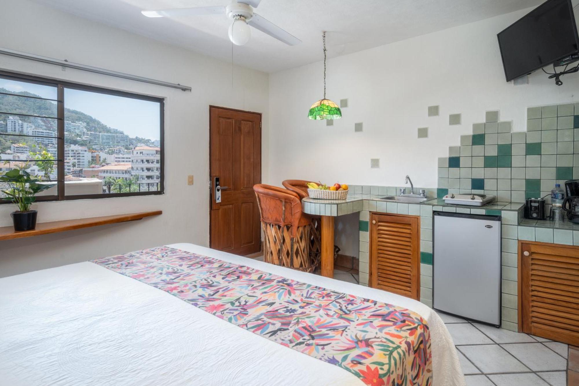 Hotel Eloisa Puerto Vallarta Luaran gambar